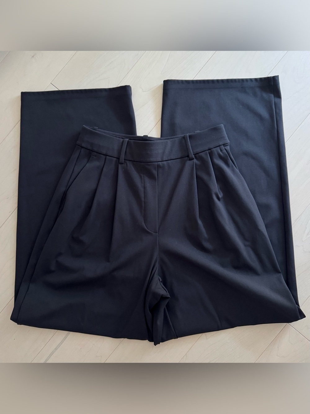 Lululemon Daydrift High-Rise Wide-Leg Trouser Short Black size S $148 - Picture 3 of 6